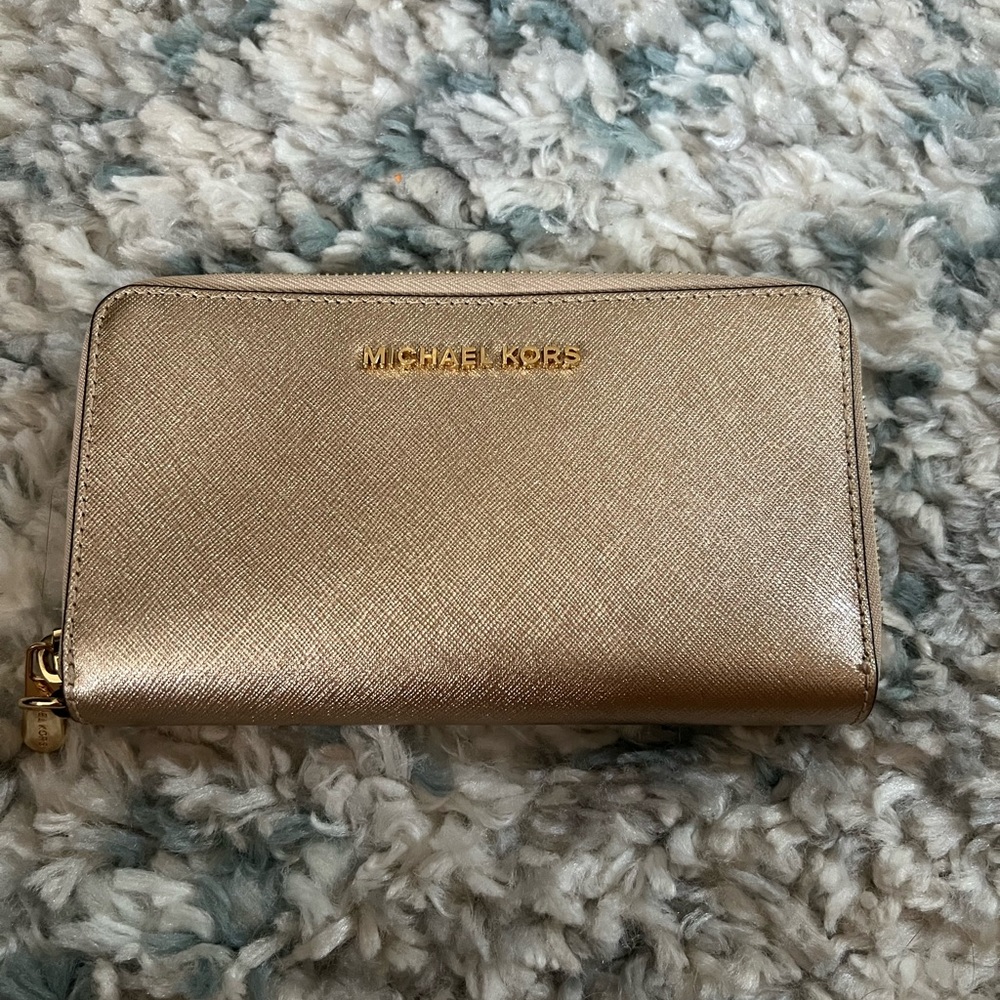 New Michael Kors Wallet